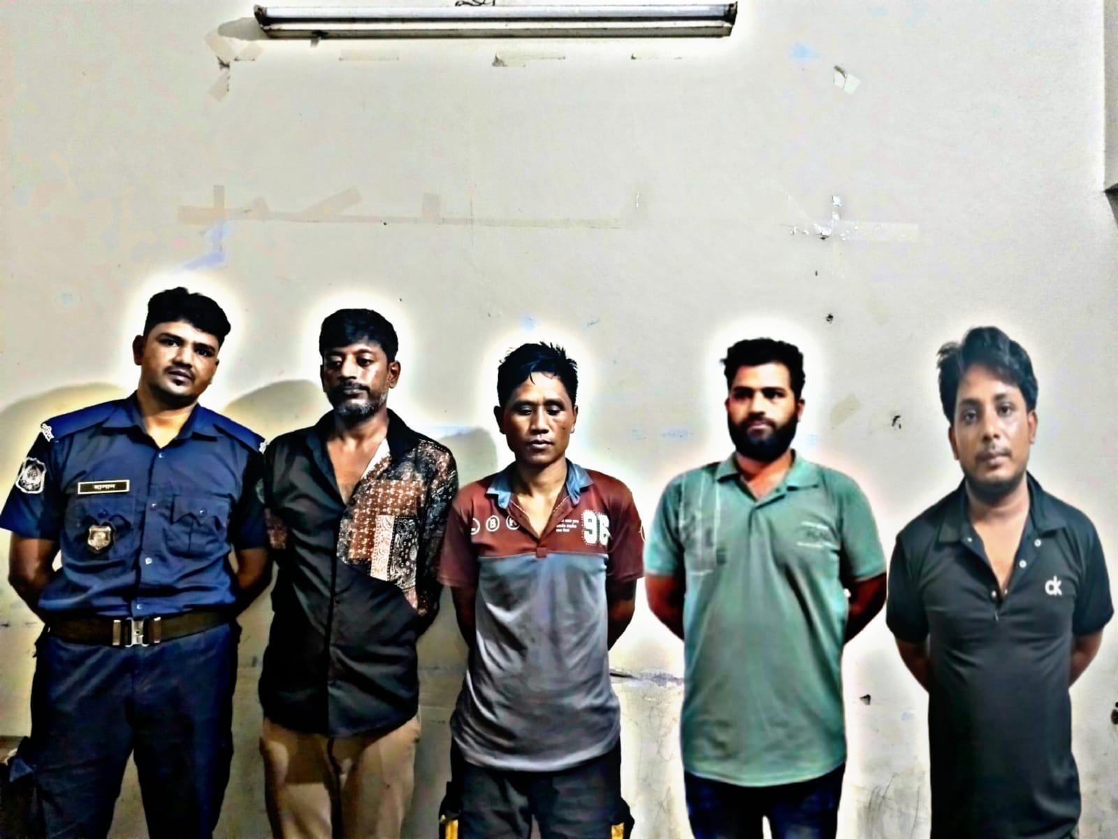 রাঙ্গামাটি পুলিশের অভিযানে মাদক সম্রাটসহ ওরেন্টভুক্ত আসামী গ্রেফতার=৪